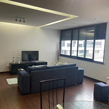 Neat Apartment Ponta Delgada Buitenkant foto