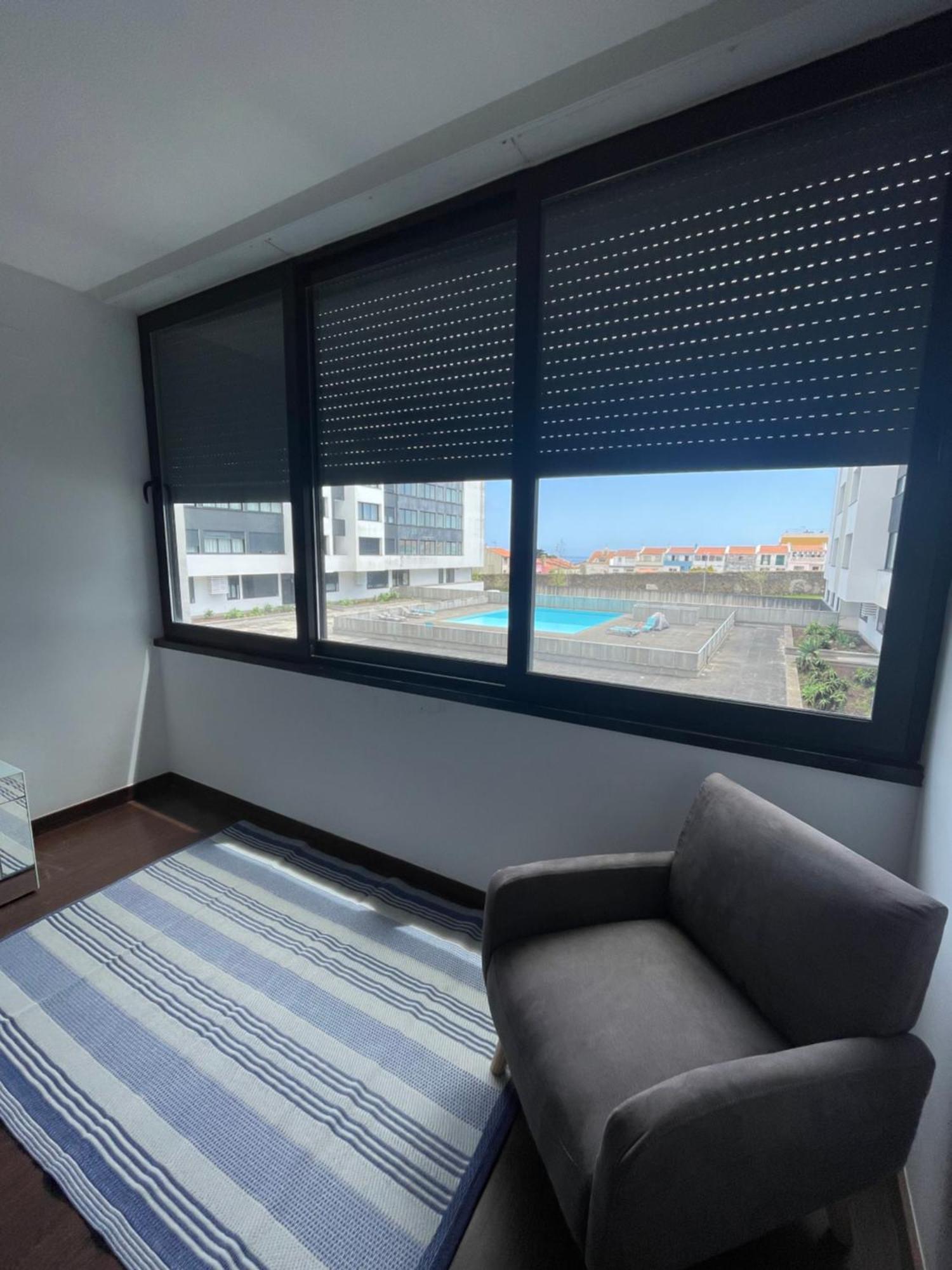 Neat Apartment Ponta Delgada Buitenkant foto